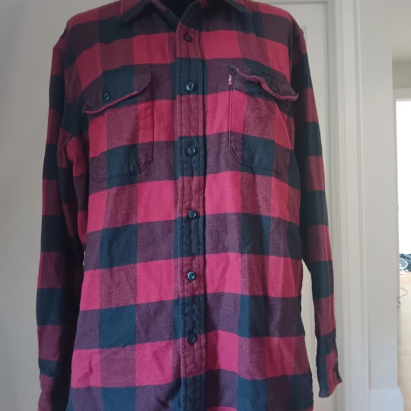 Levis red and black flannel - Picture 6 of 7
